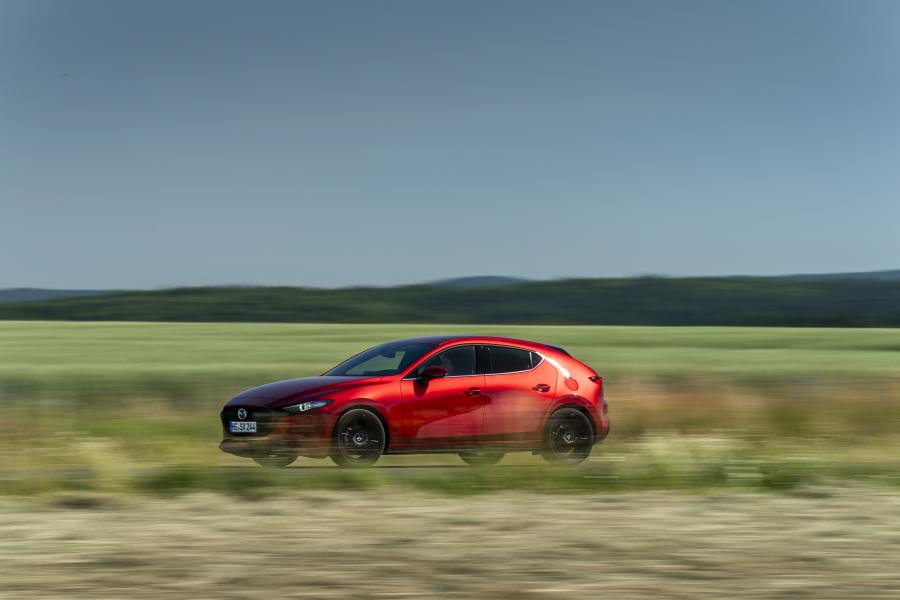  Mazda3 Skyactiv-X Hatchback (BP) 2019 года  (WW) (фото 8 из 34)